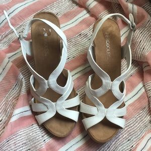 Aerosoles white Sandal